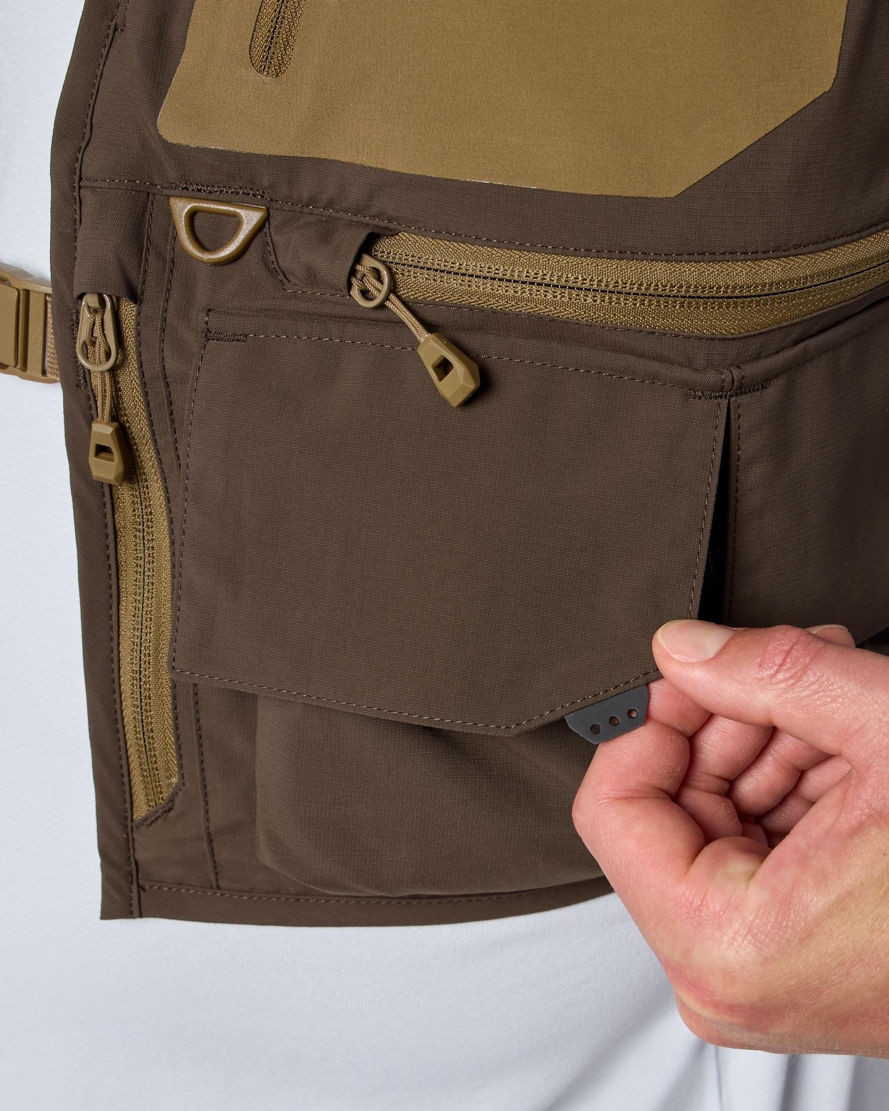 Simms Headwaters Vest