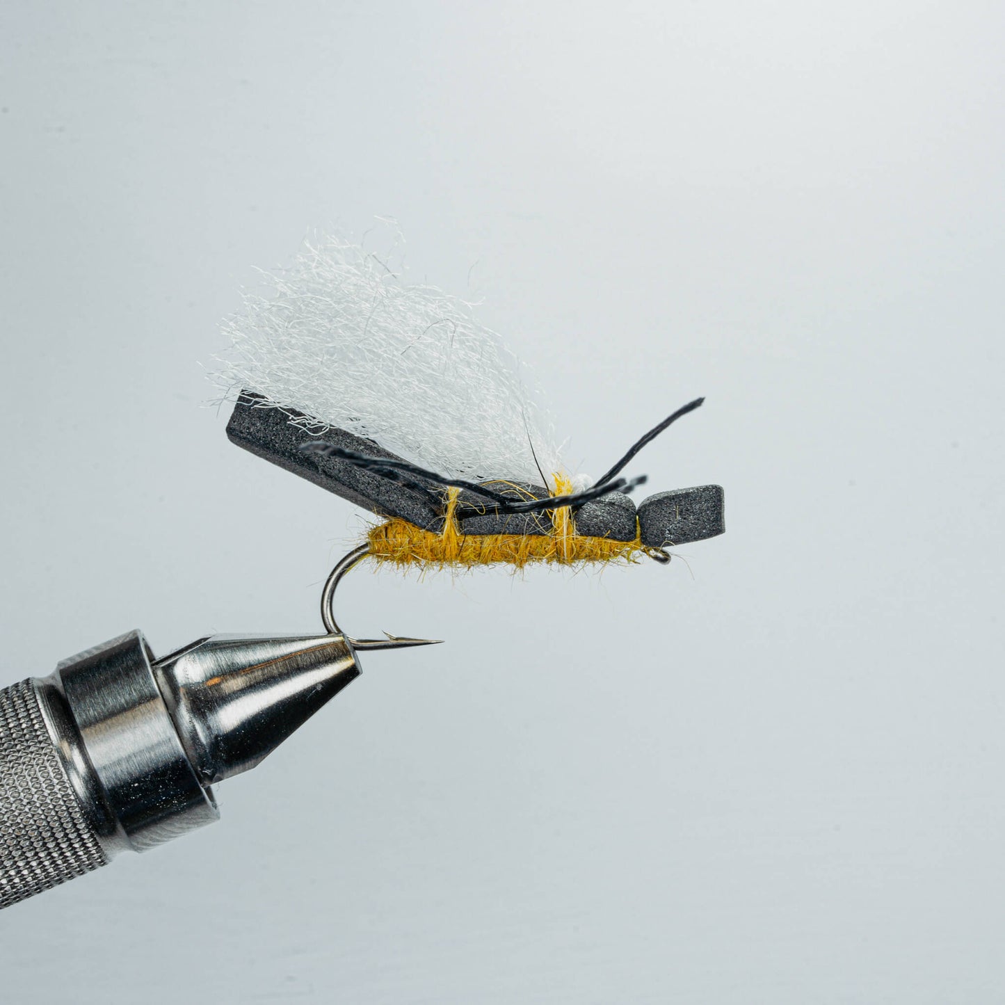 Willy's Ant - Golden